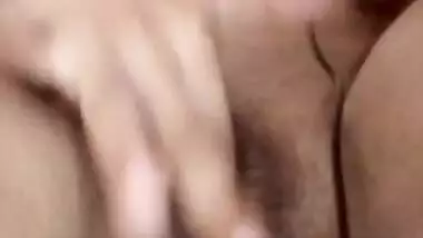 Indian hottie with eyes closed rubbing clit video