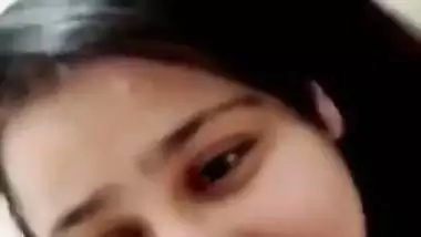 Cute Paki girl topless viral video call sex