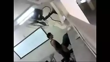 Desi XXX college girl have a hardcore sex with classmate MMS