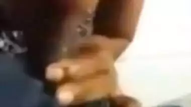 අක්කා මල්ලිගෙ එක උරනවා