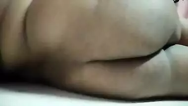 Nude Desi BBW demonstrates bald XXX cunny that is perfect for sex
