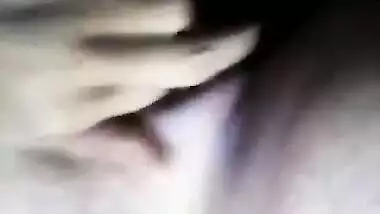 Busty Bengali Bhabhi showing her nude sexy pussy
