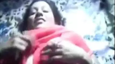 Horny manzu showing all