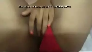 Indian sex video of a chubby house wife having fun with her neighbour