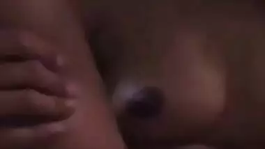 Super horny srilanken desi aunty fucking hard with moans
