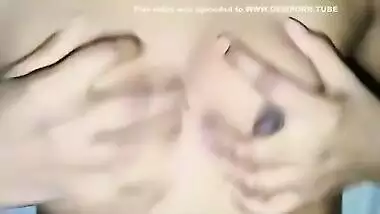Chuchi Ko Khub Daba Daba Ke Dhudh Nikalna Chah Koi Nikl Skt Hai Kya?