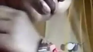 Hubby is away and Desi wife decides to gladden him with the porn video call