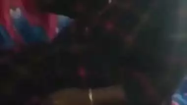 Mature Mallu slut takes hubby's XXX dick and blows for Desi video