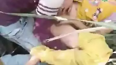 Desi village randi fucking and sucking outdoor with young guys and clear audio
