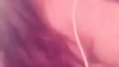 Sexy Desi girl with big jugs does solo XXX porn in this MMS video