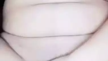 Hot girl opening shirt and sitting nude for fingering