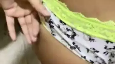 سكس مصري ????المحامية امال الشرموطة من شرم شيخ عم ينيكها السواق تبعها فحمام المكتب ????????
