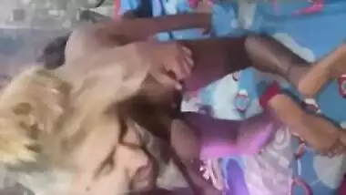 Bhojpuri man's cock is in slit of Desi in XXX self-made MMS video