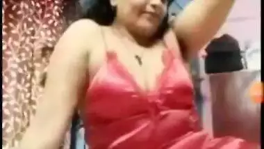 Nice Indian mom is filled with a desire to film solo XXX video