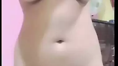 Young Bengali viral girl naked show for boyfriend