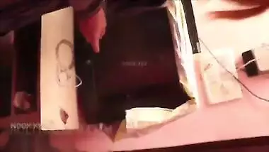 K Ghar Pe Aya Tv Thek Krne Wala Ke Sath Kiya Sex - Desi Bhabhi And Desi Aunty
