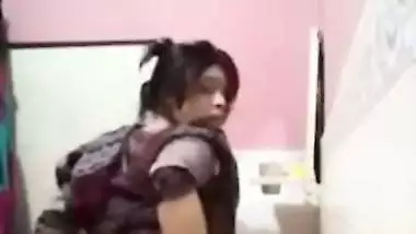 Horny Patna Girlfriend Shows Pussy & Ass To Tease Lover