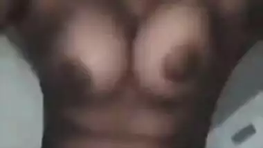 Juicy Desi whore makes boobs jump for her XXX Bangladeshi boyfriend