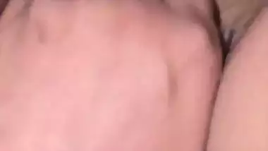HD sex video of a man fucking a shaved pussy in a hotel