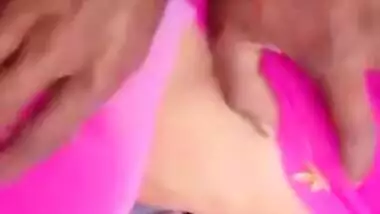 Guy spends good time fucking XXX horny Desi MILF in outdoor MMS porn