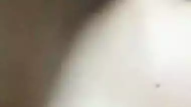 Sex MMS of a lady taking a huge dick in her tight pussy