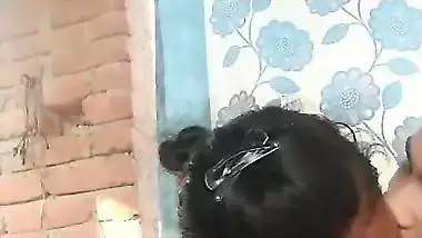 Dehati desi lovers ki nipple fondling romance video