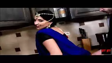 Mamta Kulkarni & Akshay Kumar - Bharo Maang Meri Bharo