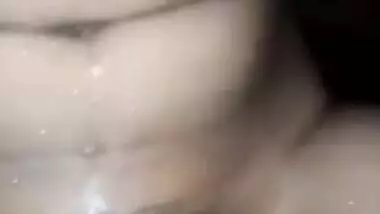 Desi doesn't have sex toys so she exploits everything for masturbation