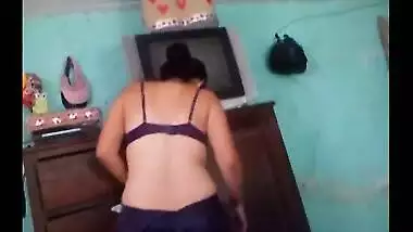 Big boobs maid red hot bending down cleavage show